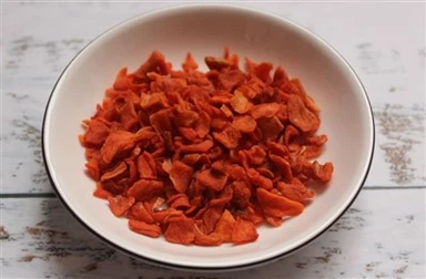 Сушена моркова люспи 10*10 мм